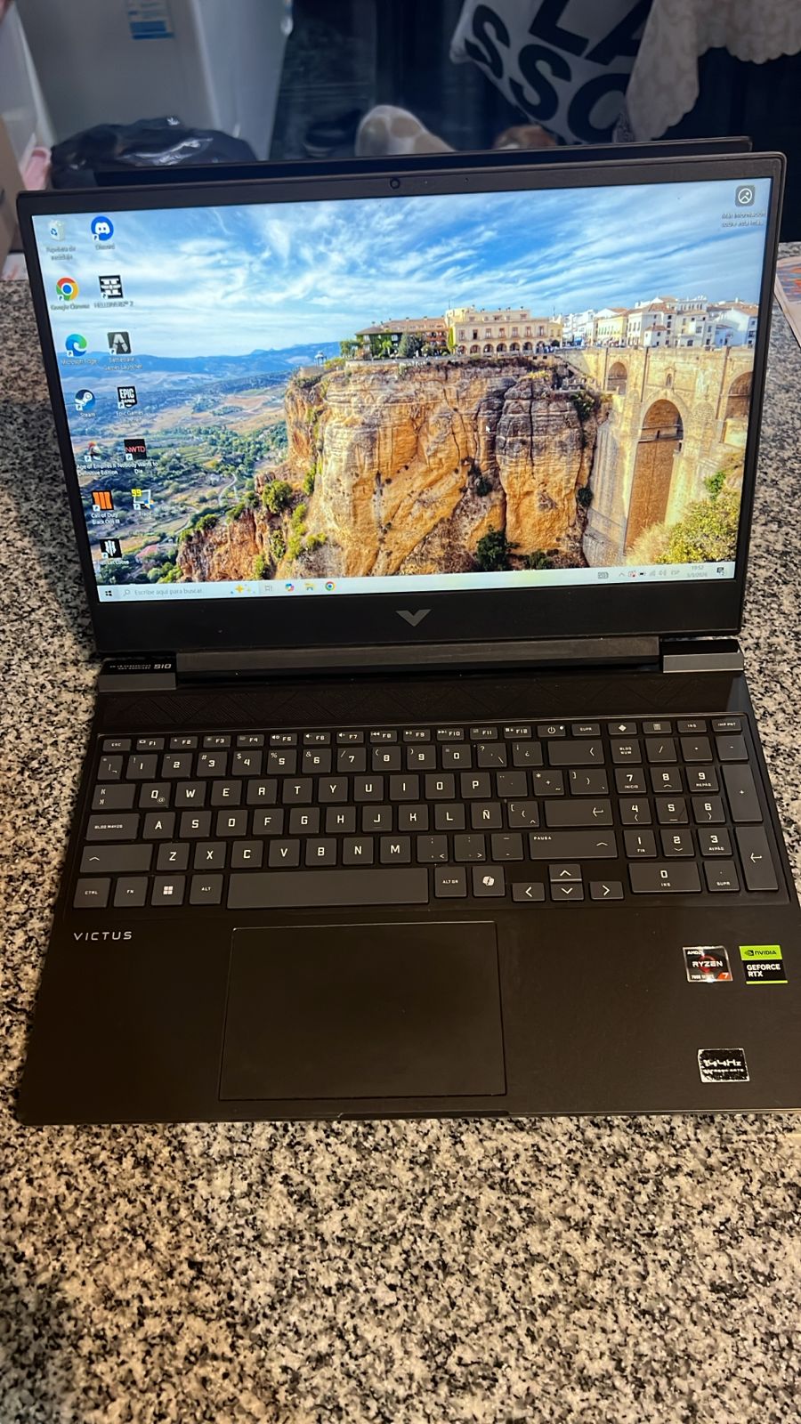 Notebook HP Victus 15 Ryzen 7 RTX 3050 16GB DDR5 pantalla 144Hz